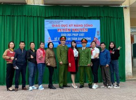 Buổi tuyên truyền giáo dục pháp luật về an toàn giao thông